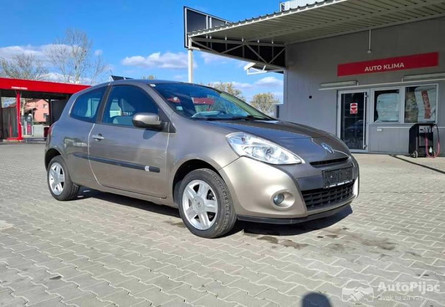 2010_renault_clio_2_polovni_automobili_autopijac.rs