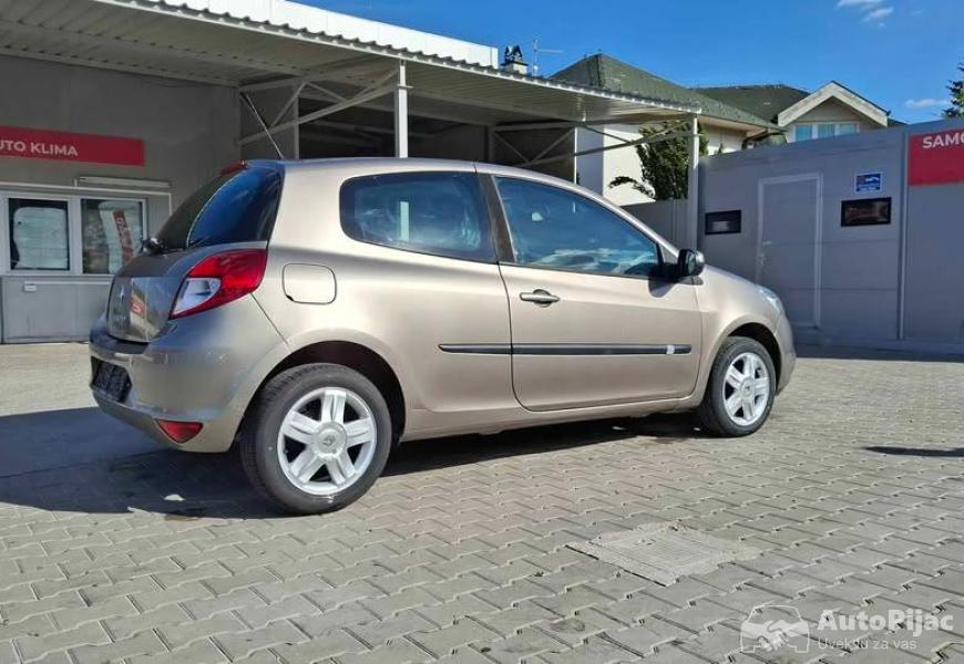 2010_renault_clio_4_polovni_automobili_autopijac.rs