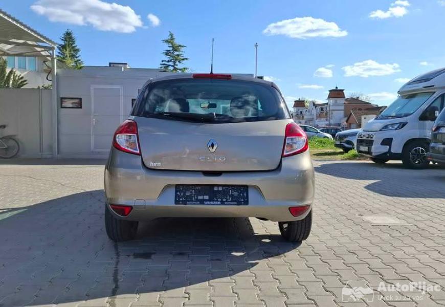 2010_renault_clio_6_polovni_automobili_autopijac.rs