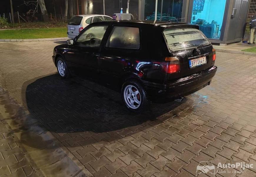 golf_3_14_benzin_3_polovni_automobili_autopijac.rs