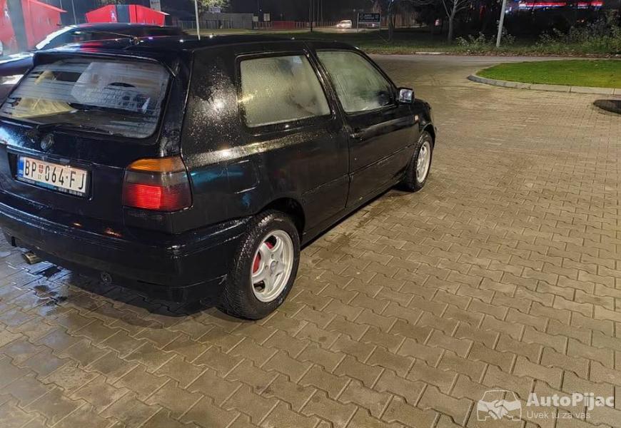golf_3_14_benzin_6_polovni_automobili_autopijac.rs