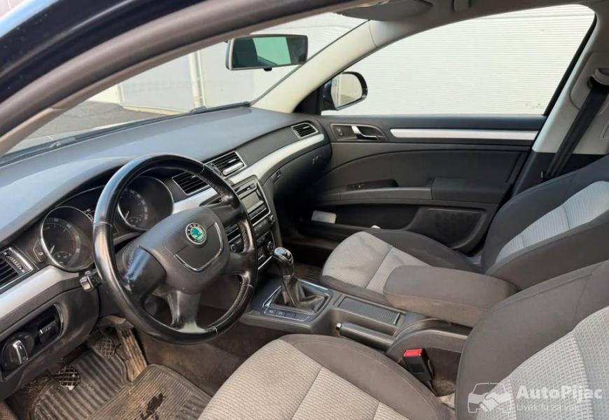 na_rodaju_na_strane_table_skoda_suberb_18_benzin_2_5_polovni_automobili_autopijac.rs