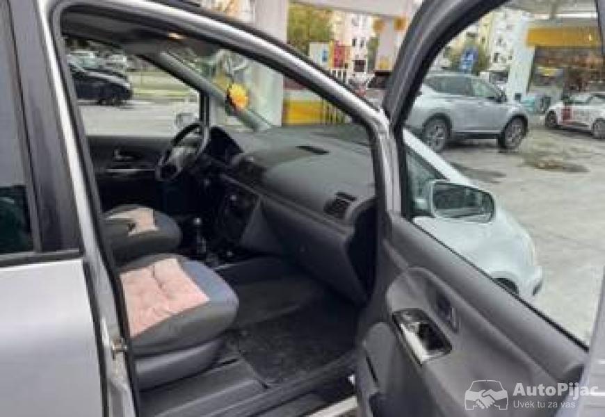 wv_sharan_4_polovni_automobili_autopijac.rs