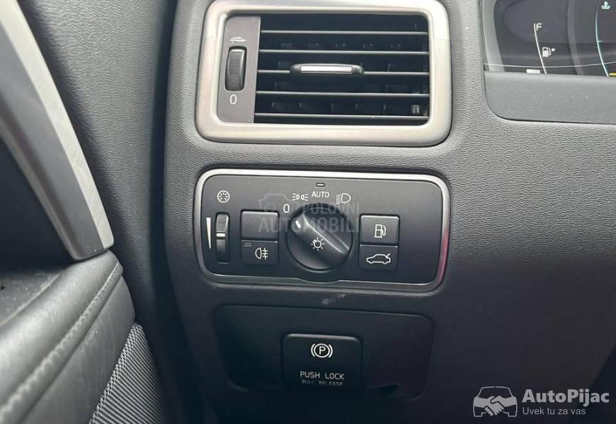 2015_volvo_s80_15_polovni_automobili_autopijac.rs