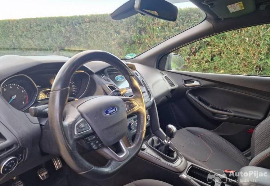 ford_focus_st_line_15_ecoboost_nov_12_polovni_automobili_autopijac.rs
