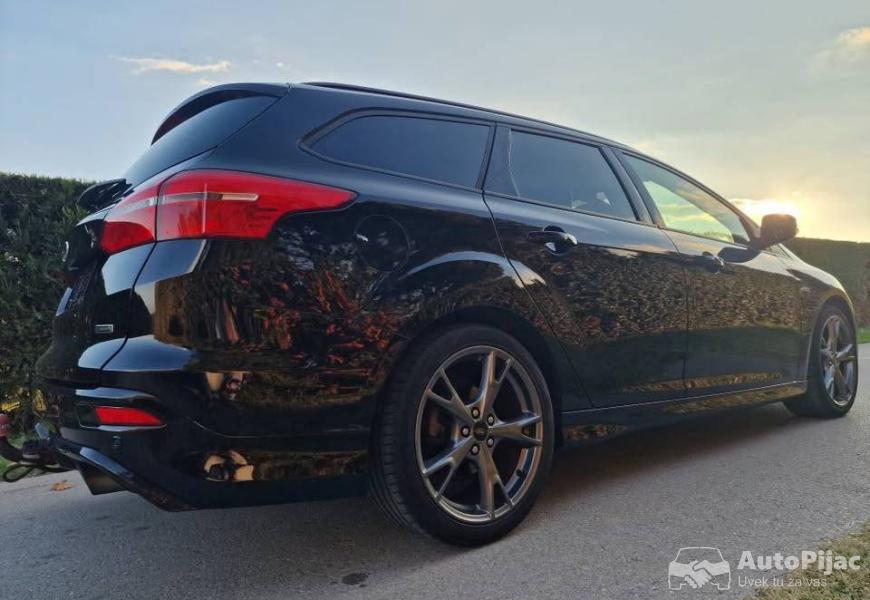 ford_focus_st_line_15_ecoboost_nov_5_polovni_automobili_autopijac.rs