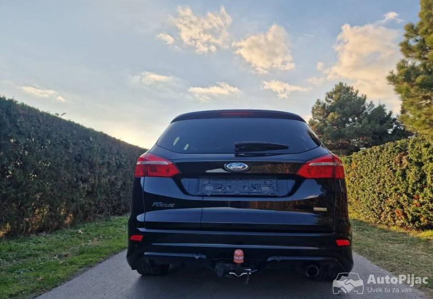 ford_focus_st_line_15_ecoboost_nov_6_polovni_automobili_autopijac.rs
