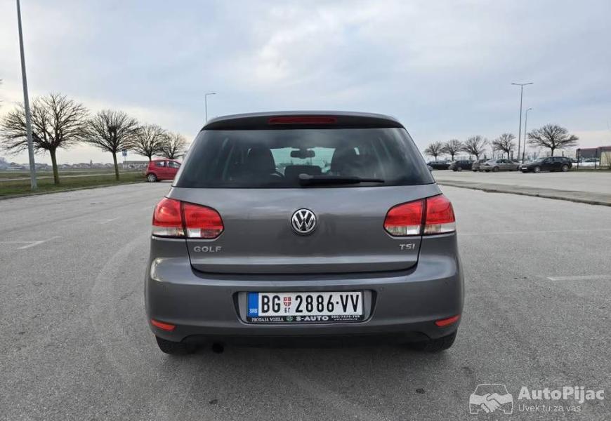 golf_6_12_benzin_10_polovni_automobili_autopijac.rs