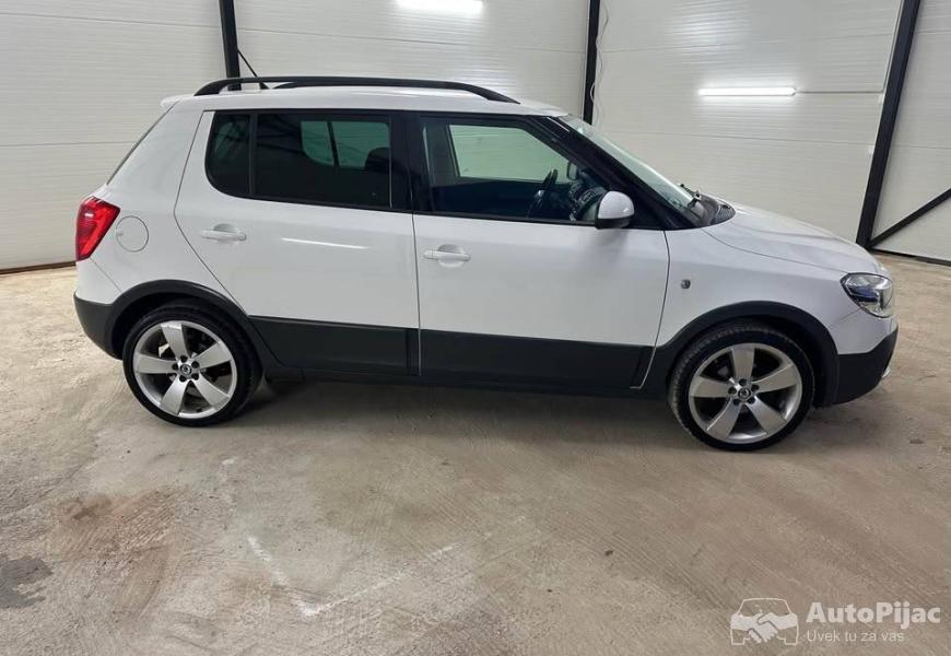 12tsi_2012god_180000km_na_ime_kupca_4_polovni_automobili_autopijac.rs