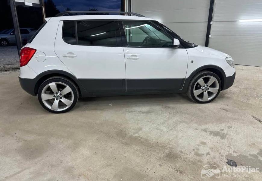 12tsi_2012god_180000km_na_ime_kupca_8_polovni_automobili_autopijac.rs
