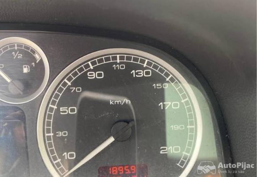 peugeot_307sw_10_polovni_automobili_autopijac.rs