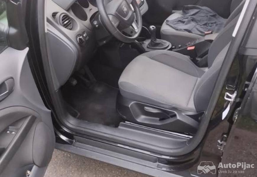 2010_seat_altea_7_polovni_automobili_autopijac.rs