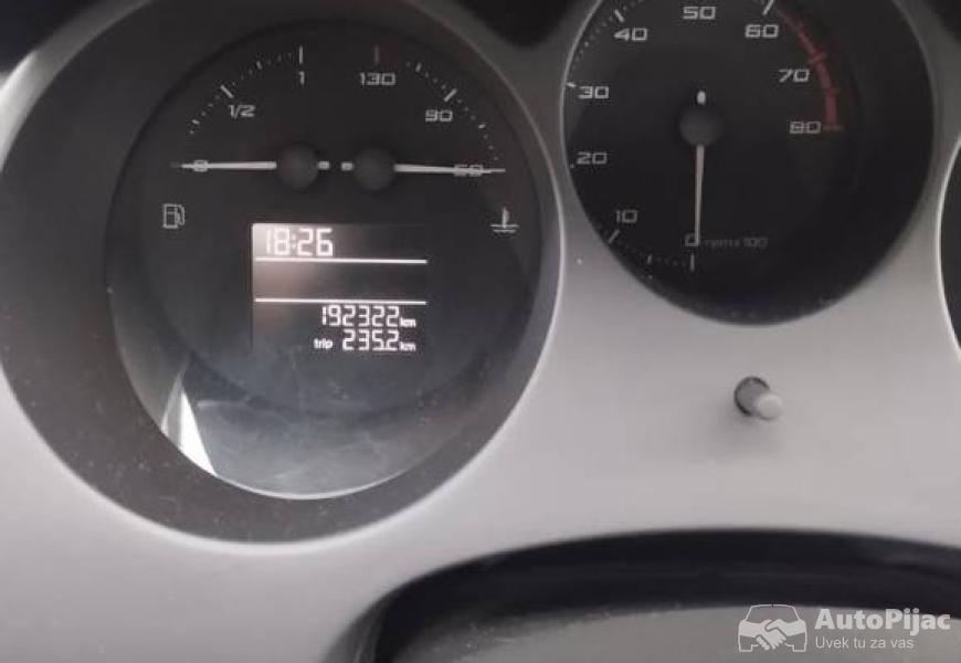 2010_seat_altea_9_polovni_automobili_autopijac.rs