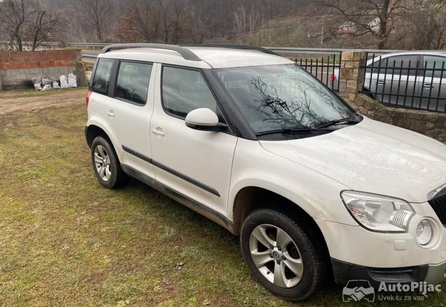skoda_yeti_20_2013god_registrovana_godinu_dana_aut_10_polovni_automobili_autopijac.rs
