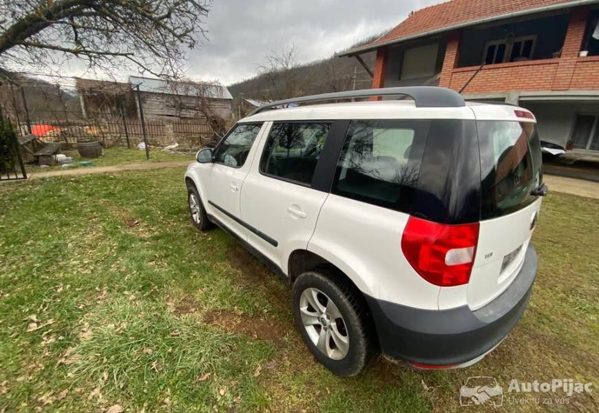skoda_yeti_20_2013god_registrovana_godinu_dana_aut_5_polovni_automobili_autopijac.rs