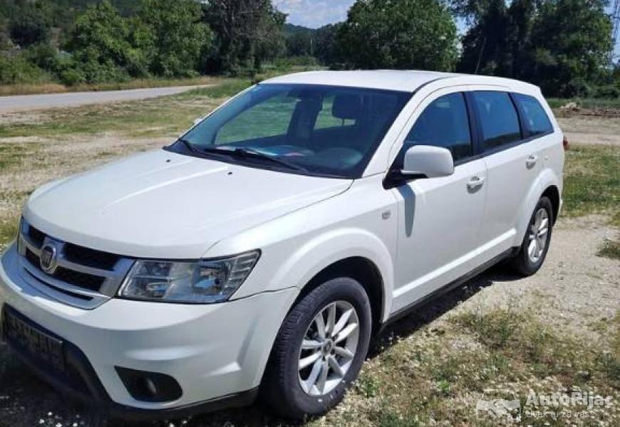 prodajem_dzip_fiat_freemont_2013godiste_20jtd_moto_1_polovni_automobili_autopijac.rs