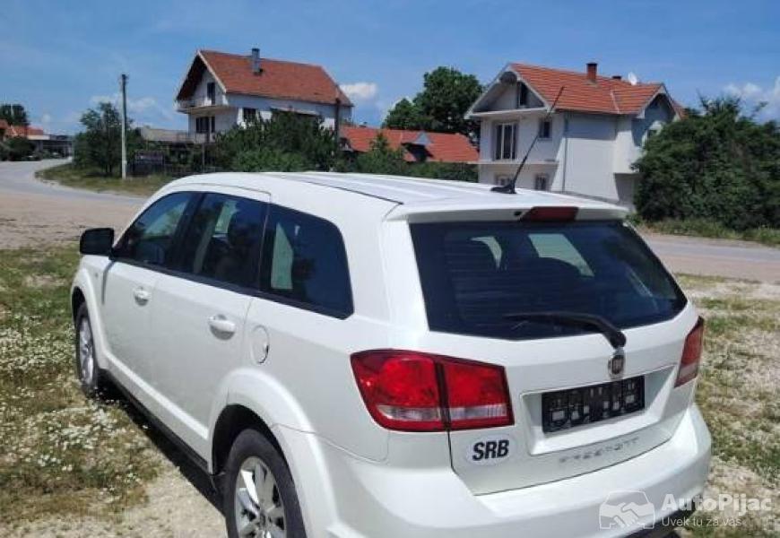prodajem_dzip_fiat_freemont_2013godiste_20jtd_moto_4_polovni_automobili_autopijac.rs