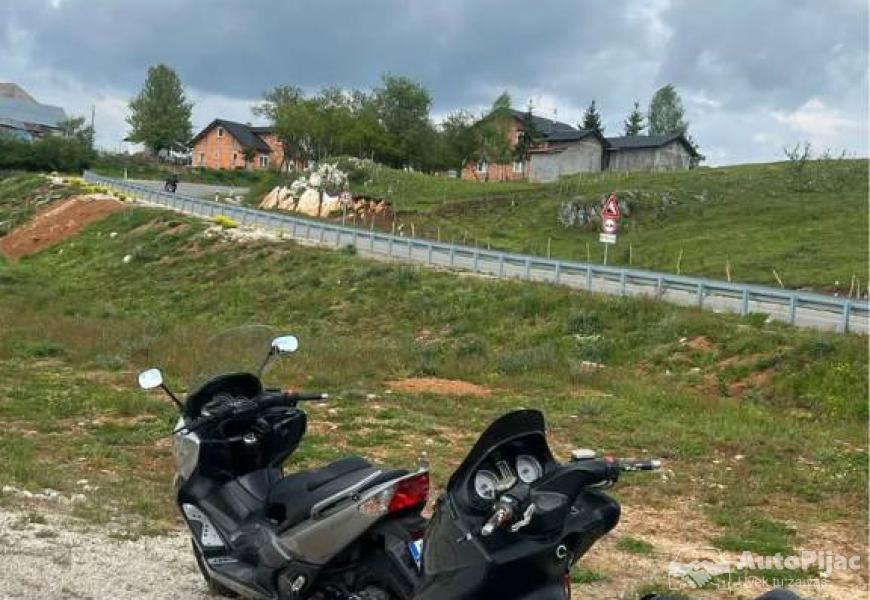 tmax_500_full_malosii_3_polovni_automobili_autopijac.rs