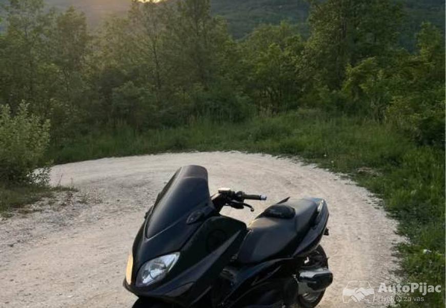 tmax_500_full_malosii_4_polovni_automobili_autopijac.rs