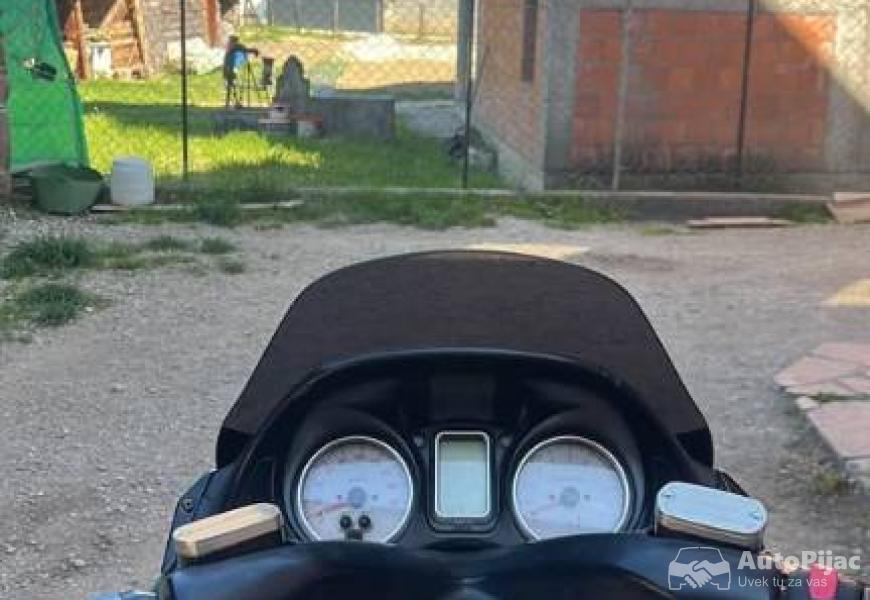 tmax_500_full_malosii_8_polovni_automobili_autopijac.rs