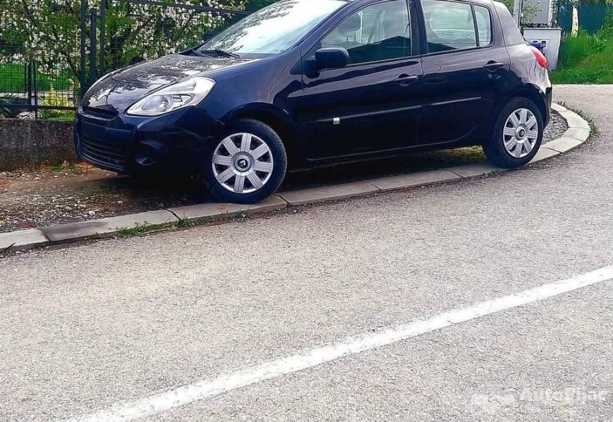 renault_clio_12_16v_registrovan_do_052027_1_polovni_automobili_autopijac.rs