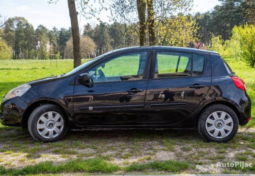 renault_clio_12_16v_registrovan_do_052027_7_polovni_automobili_autopijac.rs