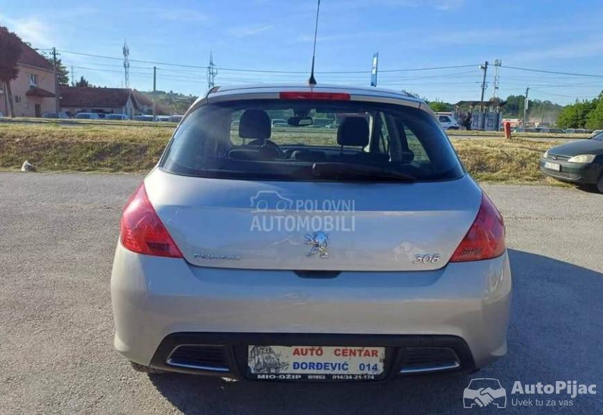 peugeot_308_2008_panorama_tek_registrovan_6_polovni_automobili_autopijac.rs