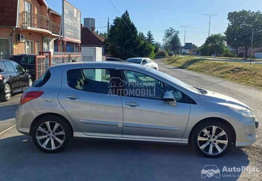 peugeot_308_2008_panorama_tek_registrovan_8_polovni_automobili_autopijac.rs