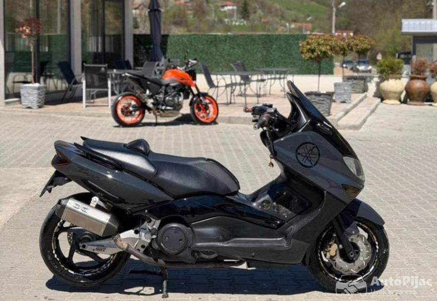 tmax_500_full_malosii_10_polovni_automobili_autopijac.rs