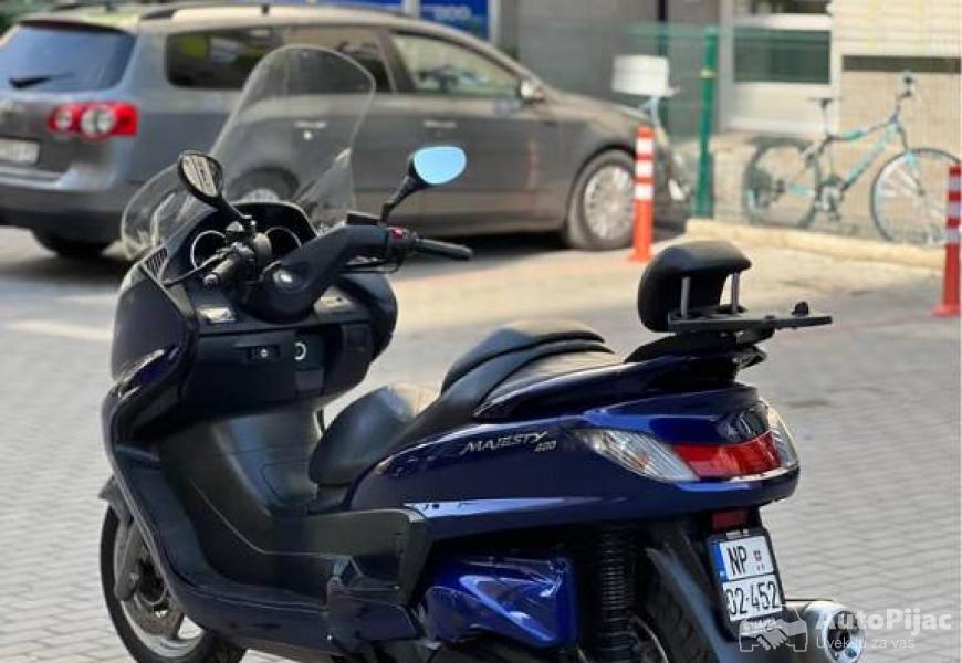yamaha_majesty_400_5_polovni_automobili_autopijac.rs