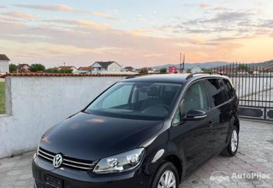 touran_20dizel_2_polovni_automobili_autopijac.rs