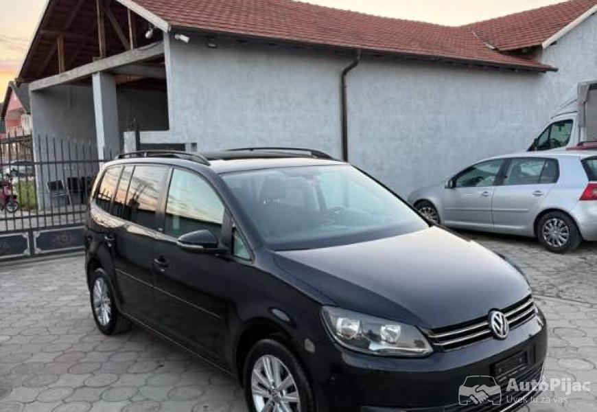 touran_20dizel_3_polovni_automobili_autopijac.rs