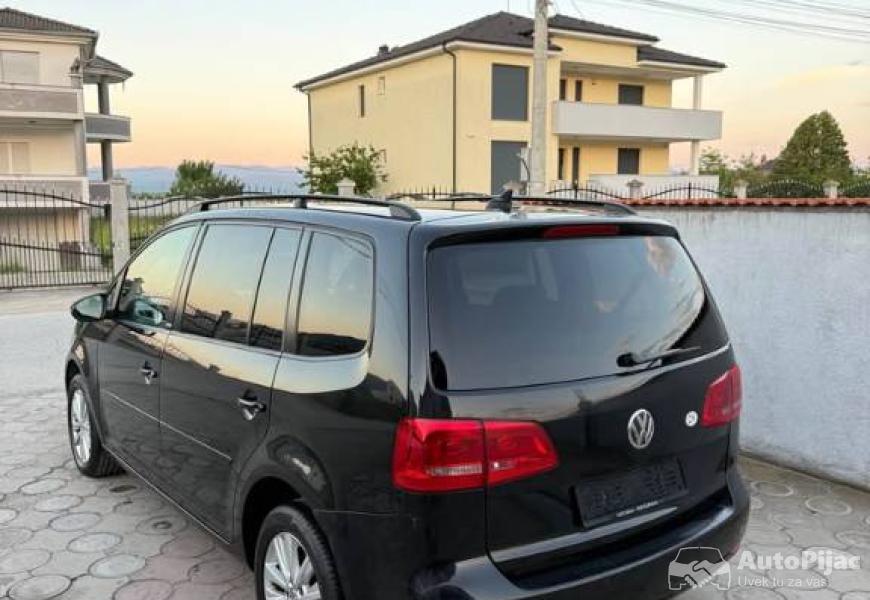 touran_20dizel_5_polovni_automobili_autopijac.rs