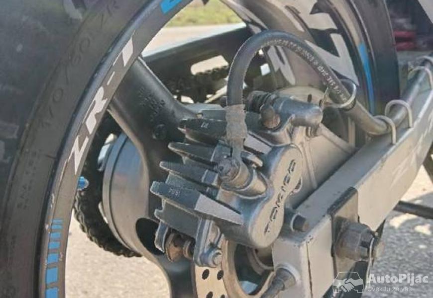 kawasaki_zr_7_2_polovni_automobili_autopijac.rs