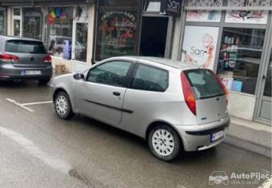 1100_hitna_prodaja_2_polovni_automobili_autopijac.rs