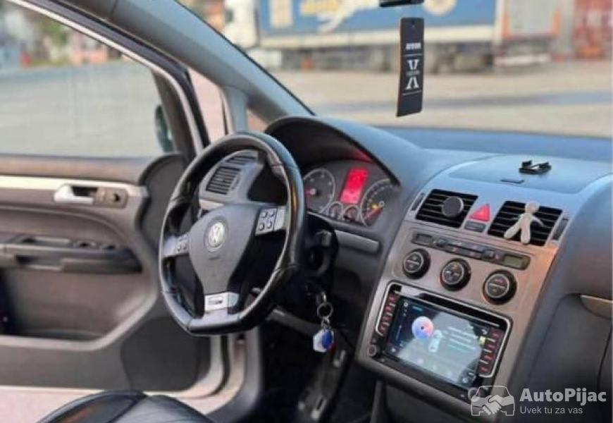 volkswagen_touran_rline_20_tdi_dsg_2009_godiste_to_8_polovni_automobili_autopijac.rs