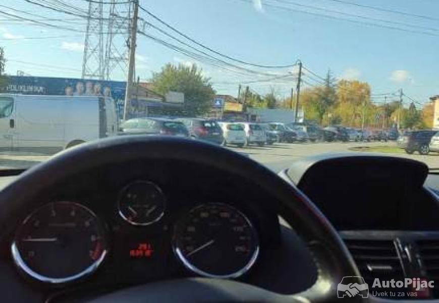 na_prodaju_pugeot_207_16_benzin_5_polovni_automobili_autopijac.rs