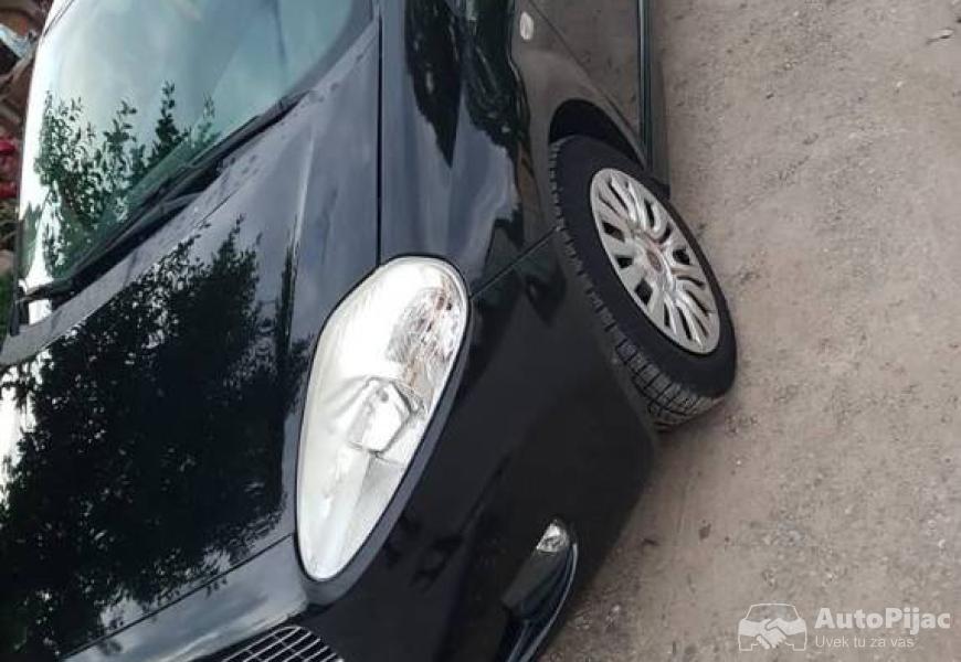 fiat_punto_grande_14_2007god_70kw_7_polovni_automobili_autopijac.rs