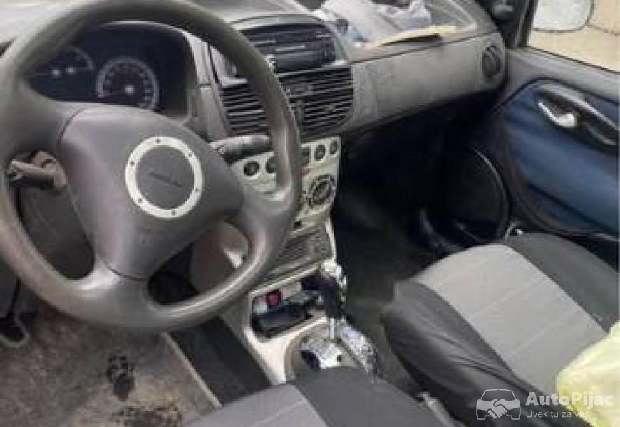 fiat_punto_12_automatik_4_polovni_automobili_autopijac.rs