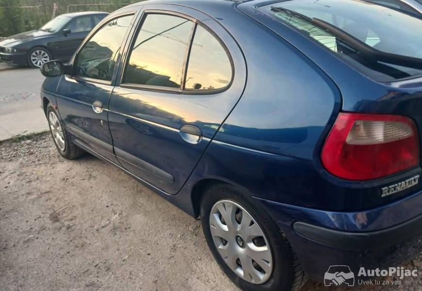 renomegan_19dtdi_5_polovni_automobili_autopijac.rs