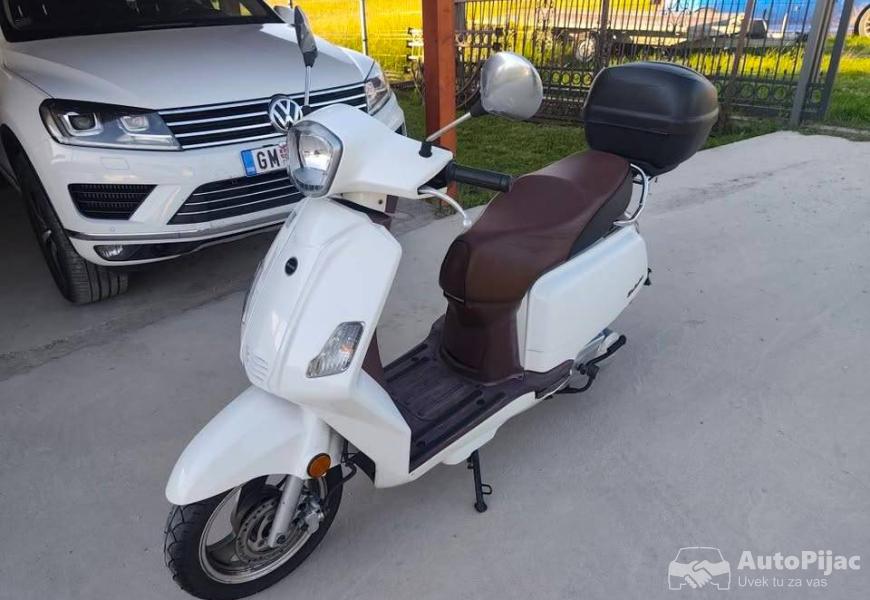 keeway_125_3_polovni_automobili_autopijac.rs