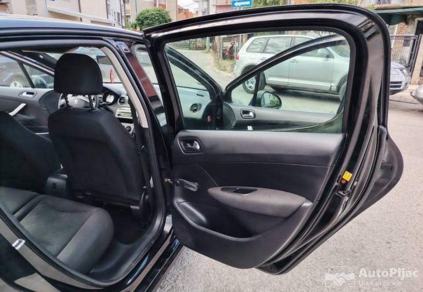 peugeot_308_2008godiste_reg_godinu_dana_15_polovni_automobili_autopijac.rs