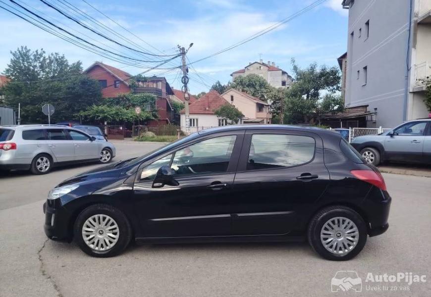 peugeot_308_2008godiste_reg_godinu_dana_2_polovni_automobili_autopijac.rs