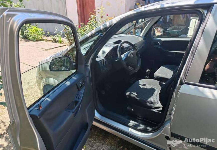 opel_meriva_a_14_benzin_6_polovni_automobili_autopijac.rs