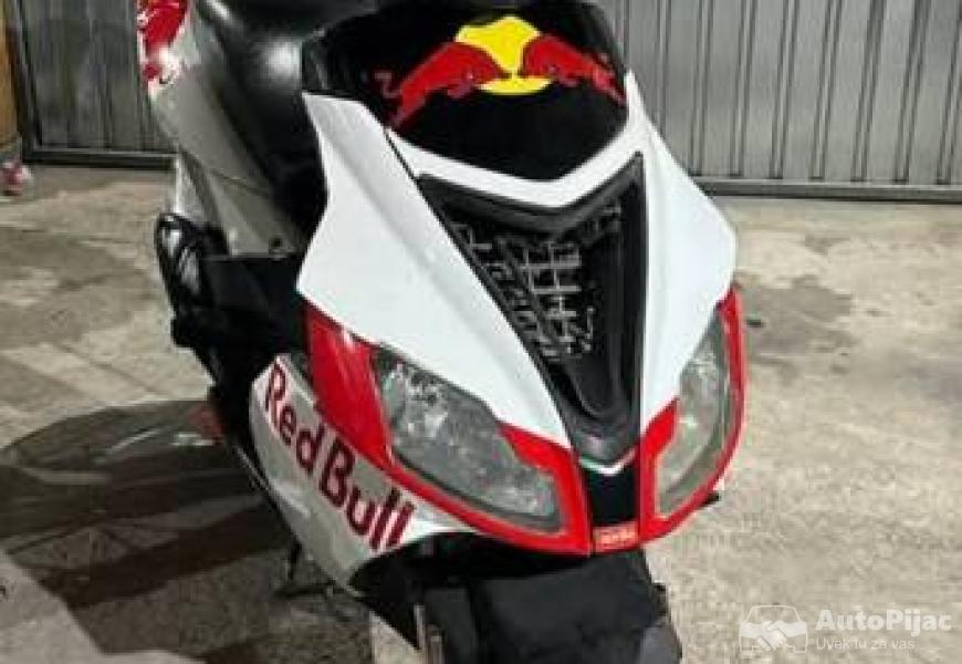 aprilia_sr3_50_2_polovni_automobili_autopijac.rs