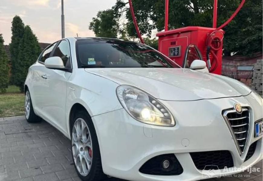 alfa_romeo_giulietta_16_105ks_dizel_3_polovni_automobili_autopijac.rs