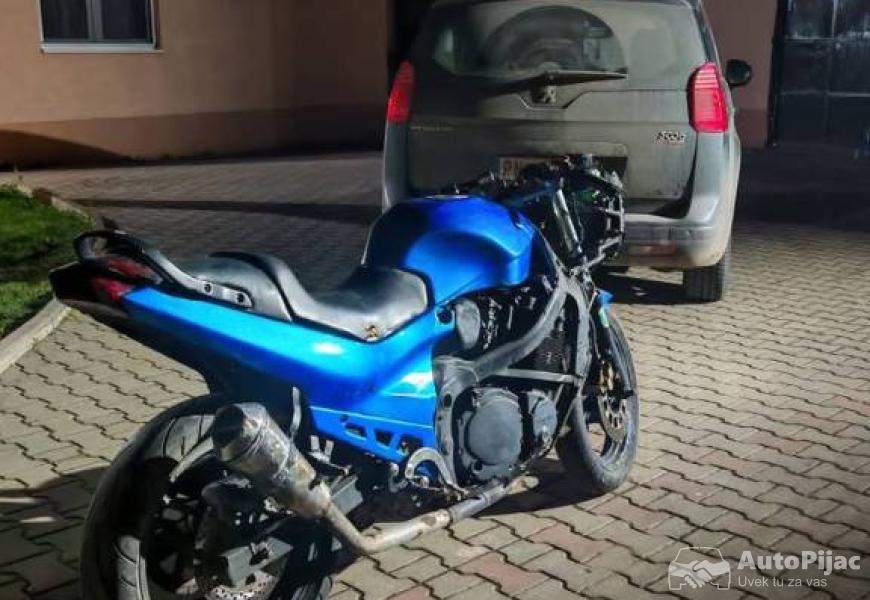 suzuki_gsxf_600_3_polovni_automobili_autopijac.rs