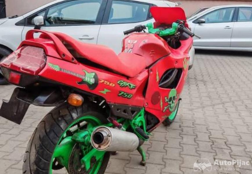 suzuki_gsxf_750_3_polovni_automobili_autopijac.rs