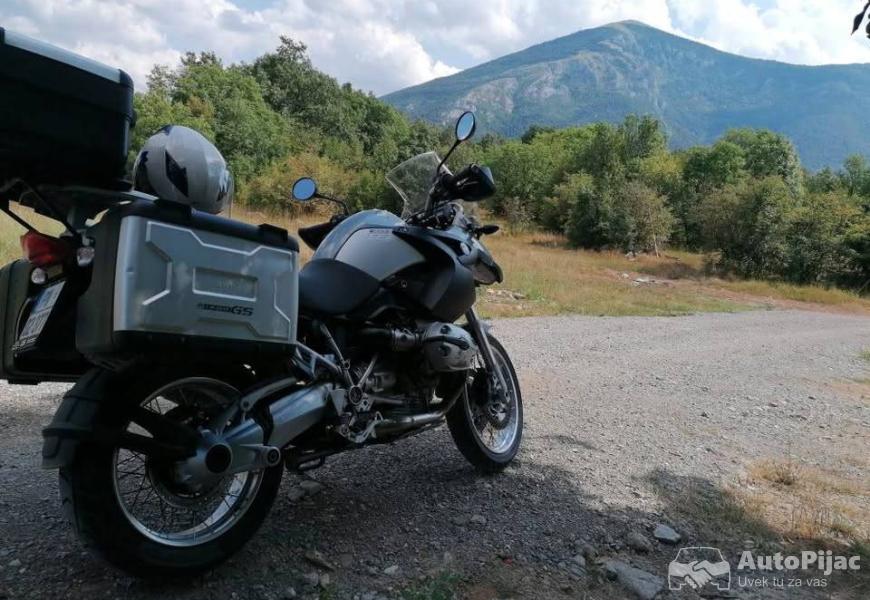 bmw_1200_gs_4_polovni_automobili_autopijac.rs