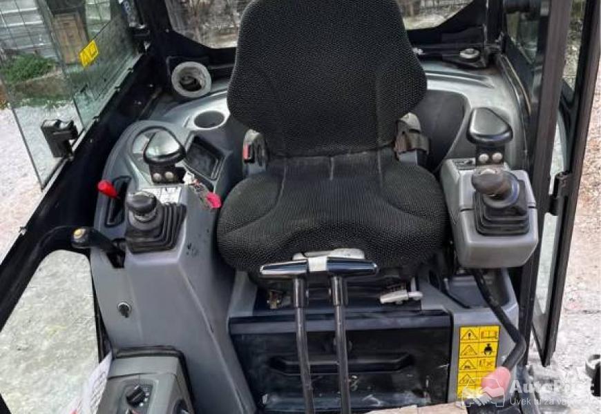 bobcat_e19_5_polovni_automobili_autopijac.rs